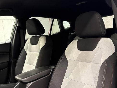 Used 2024 Chevrolet Trax RS w/ Driver Confidence Package image 5