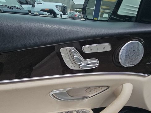 Used 2019 Mercedes-Benz E 450 4MATIC Wagon w/ Premium Package image 11