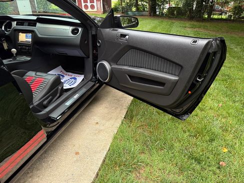 Used 2013 Ford Mustang Shelby GT500 RWD image 51