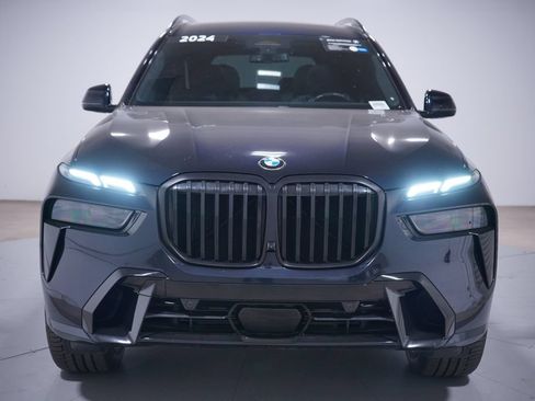 Used 2024 BMW X7 xDrive40i w/ Executive Package AWD/4WD image 4