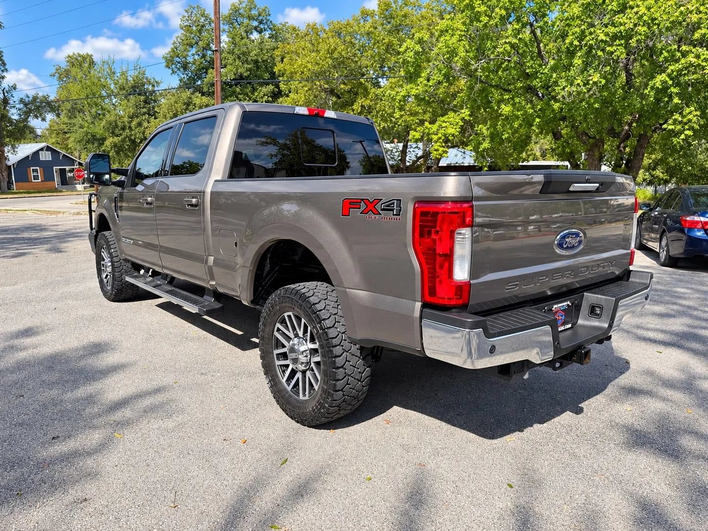 Used 2019 Ford F250 Lariat w/ Lariat Value Package AWD/4WD image 7