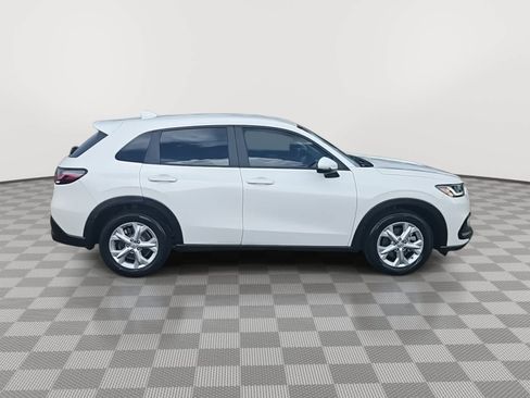 Certified 2025 Honda HR-V LX image 9