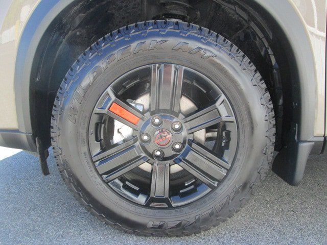 Used 2025 Nissan Rogue SV w/ Rock Creek Premium Package AWD/4WD image 9