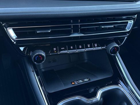 New 2026 Chevrolet Traverse LT w/ Driver Confidence Package image 28