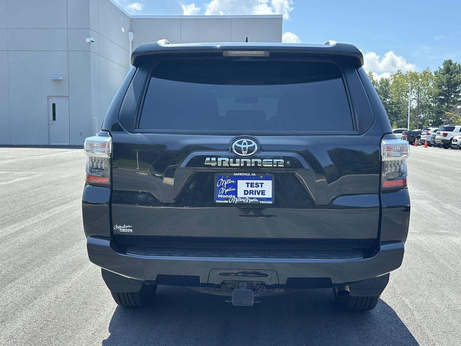 Used 2017 Toyota 4Runner SR5 Premium AWD/4WD image 25