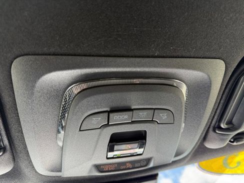 Used 2025 Toyota Corolla SE FWD image 21