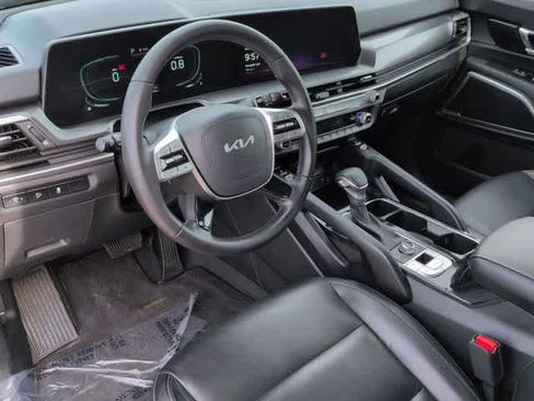 Used 2023 Kia Telluride S AWD/4WD image 10