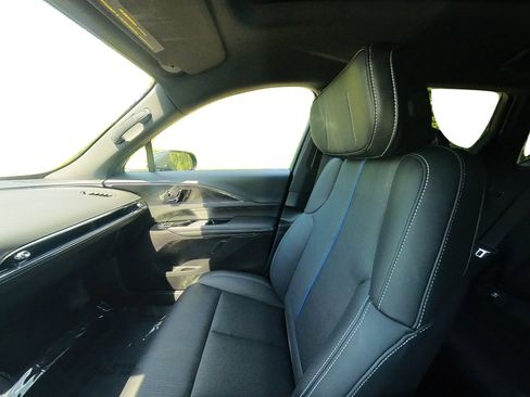 Used 2024 Cadillac Lyriq Luxury image 67