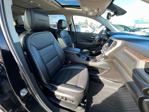 Used 2023 GMC Acadia Denali w/ Black Diamond Edition AWD/4WD image 32
