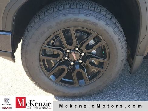 New 2026 GMC Sierra 1500 Elevation AWD/4WD image 29