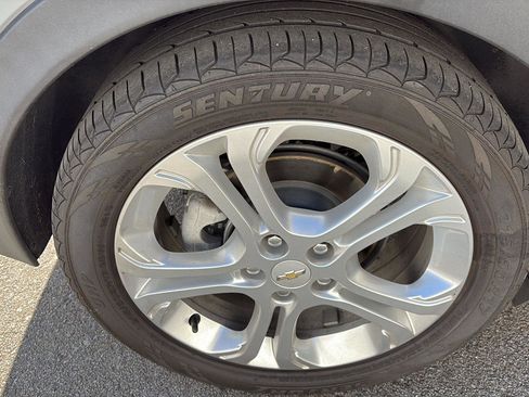 Used 2021 Chevrolet Bolt LT image 8