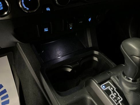 Used 2023 Toyota Tacoma TRD Off-Road image 25