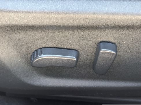 Used 2024 Nissan Altima 2.5 SV FWD image 19