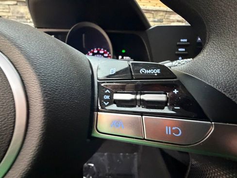 Certified 2023 Hyundai Elantra SEL image 23