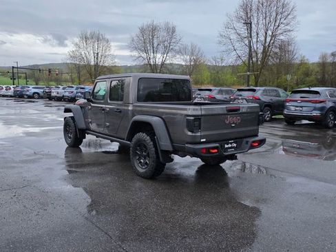 Used 2021 Jeep Gladiator Mojave AWD/4WD image 6