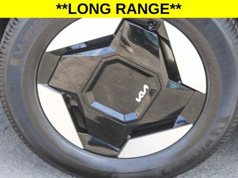 Used 2024 Kia EV9 Light Long Range RWD image 10