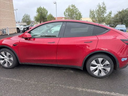 Used 2021 Tesla Model Y Long Range image 15