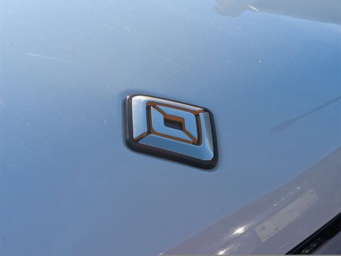 Used 2022 Rivian R1T Adventure image 5