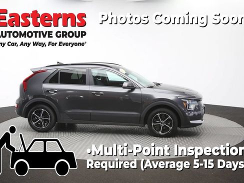 Used 2025 Kia Niro LX FWD image 44