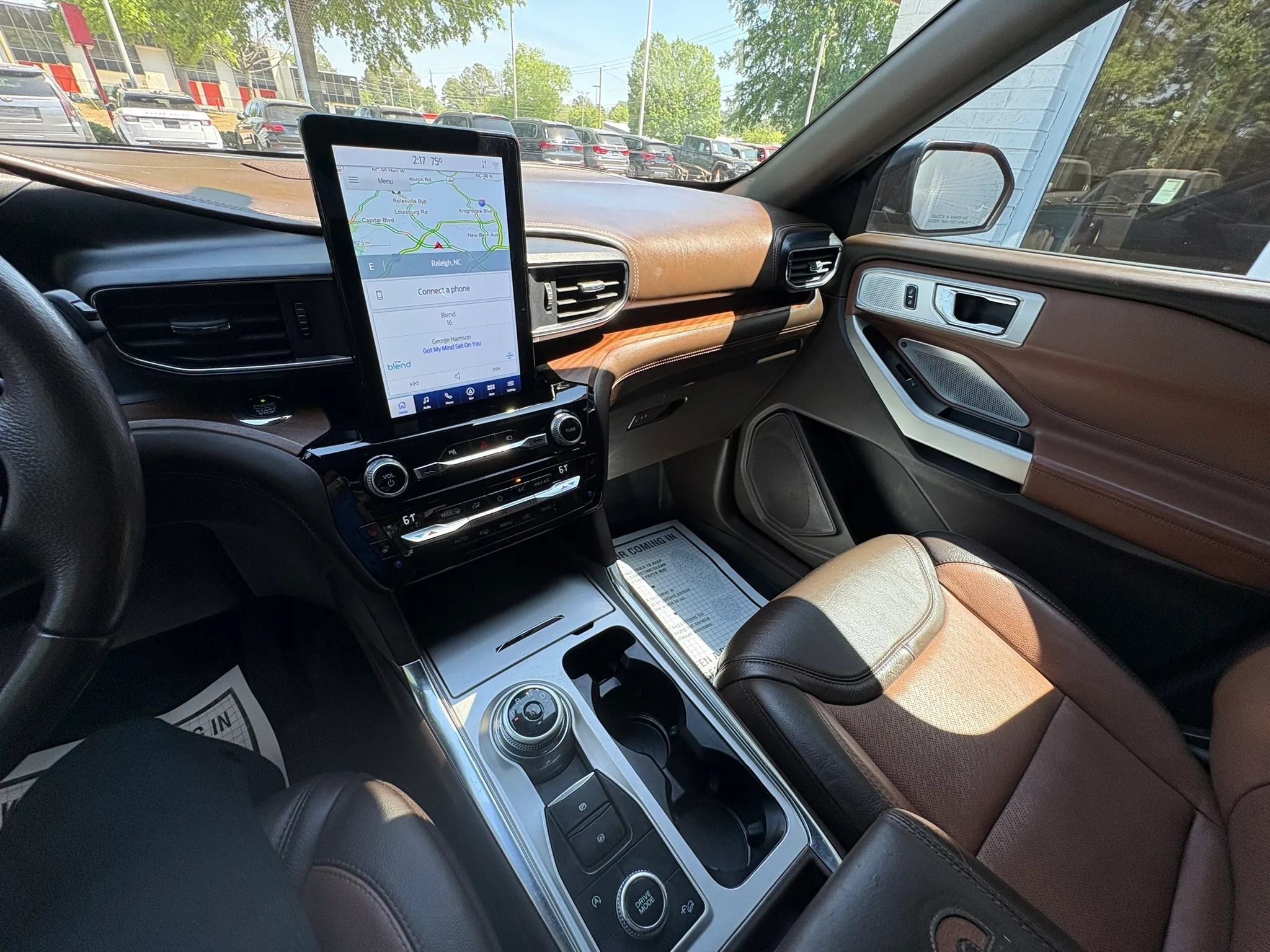 Used 2021 Ford Explorer King Ranch w/ Premium Technology Package AWD/4WD image 64