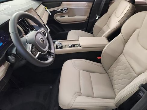 New 2026 Volvo XC90 B6 Plus w/ Protection Package Premier AWD/4WD image 14