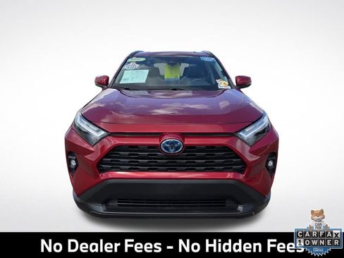 Used 2022 Toyota RAV4 XLE Premium AWD/4WD image 4