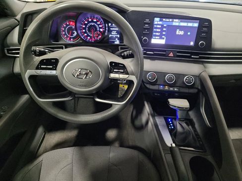 Used 2021 Hyundai Elantra SE w/ Cargo Package FWD image 22
