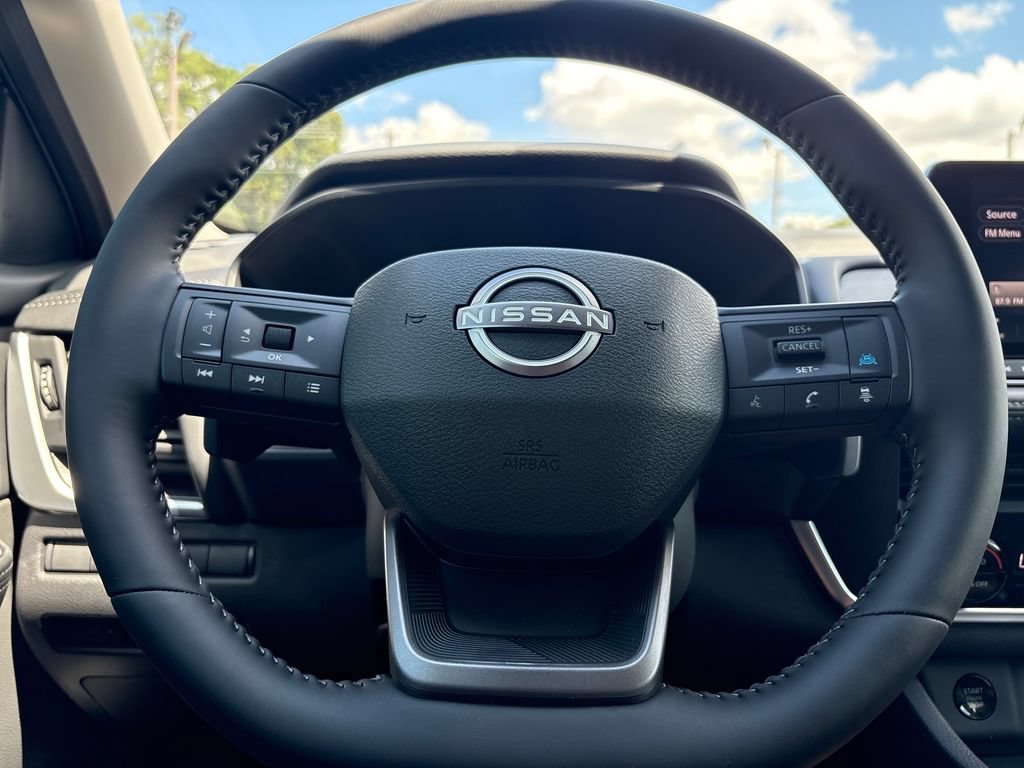 New 2026 Nissan Rogue SV AWD/4WD image 10