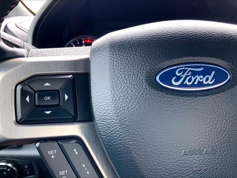 Used 2022 Ford F250 Platinum w/ Tremor Off-Road Package AWD/4WD image 24