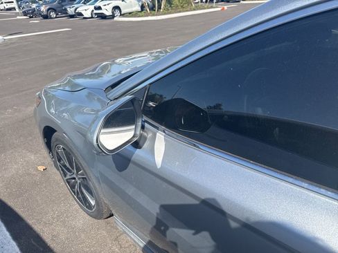 Used 2023 Toyota Camry SE image 9