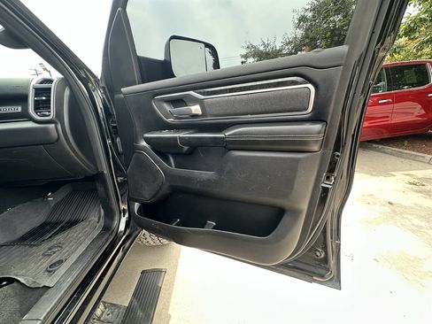 Used 2019 RAM 1500 Big Horn AWD/4WD image 17