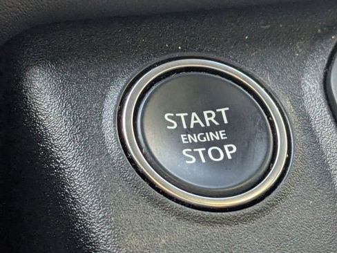 Used 2023 Land Rover Defender 110 V8 image 27