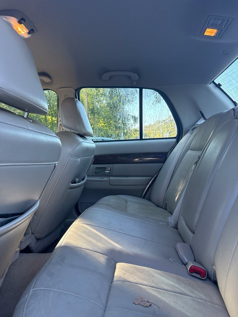 Used 2010 Mercury Grand Marquis LS RWD image 10