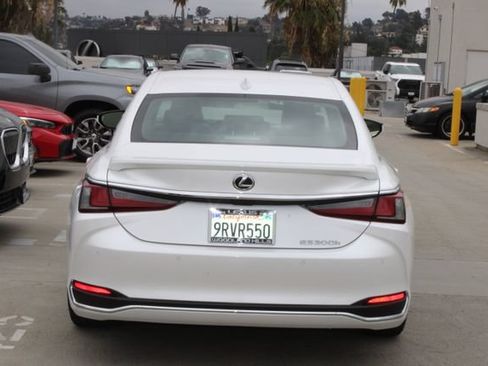 Certified 2025 Lexus ES 300h w/ Premium Package FWD image 20