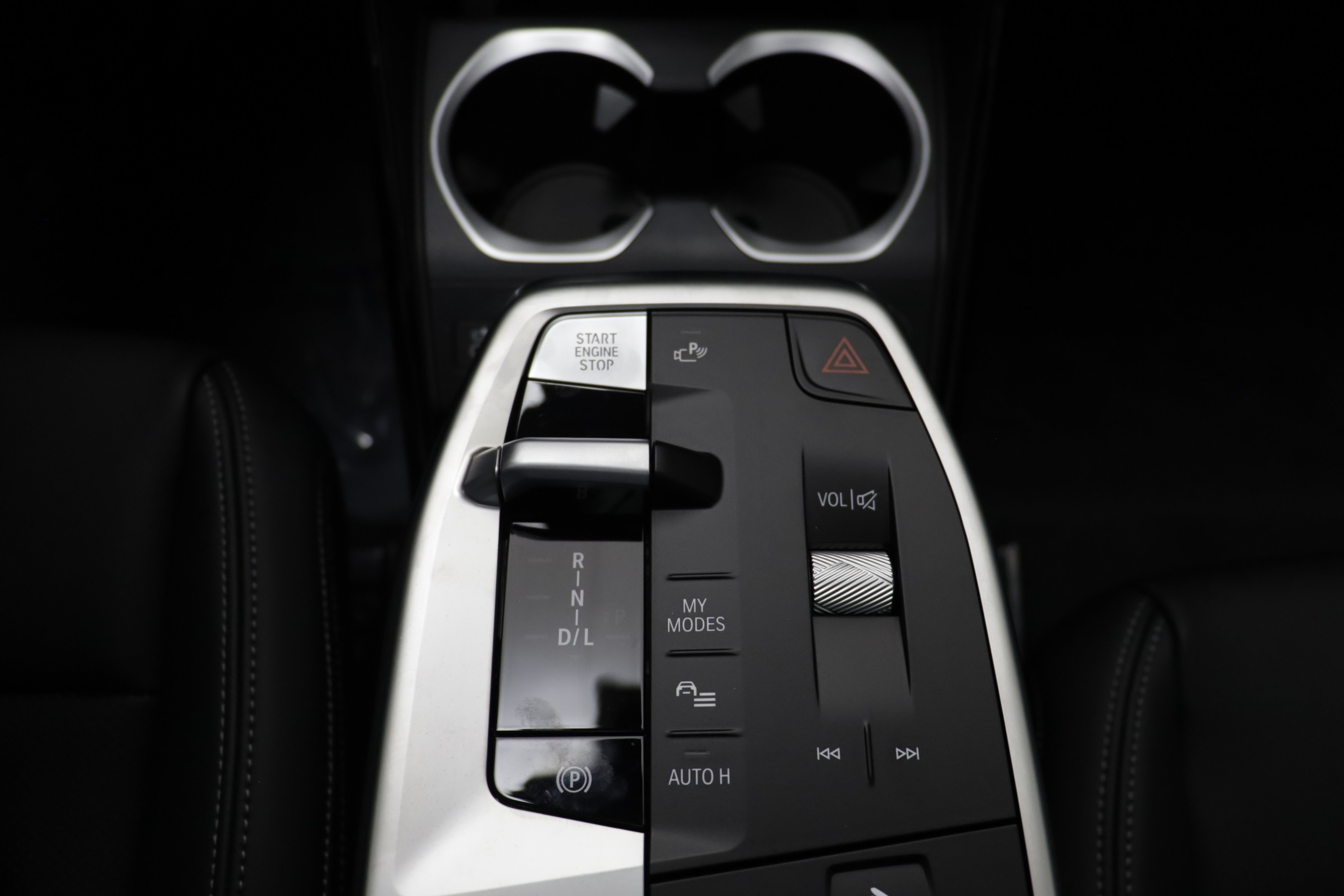 New 2027 BMW X1 xDrive28i AWD/4WD image 12