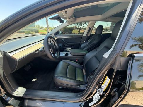 Used 2021 Tesla Model 3 Standard Range Plus RWD image 9