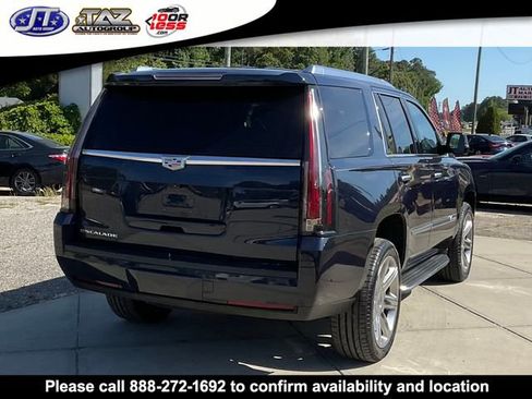 Used 2019 Cadillac Escalade Luxury RWD image 7