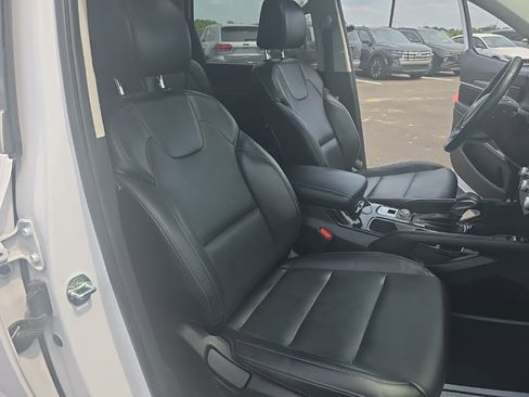 Used 2021 Kia Telluride S AWD/4WD image 23