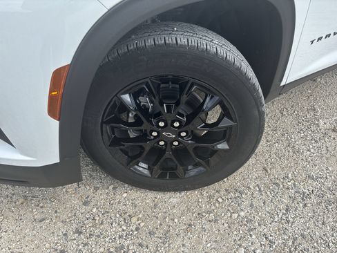 New 2026 Chevrolet Traverse LT w/ Midnight/Sport Edition FWD image 10