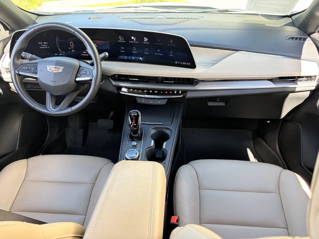Certified 2025 Cadillac XT4 Premium Luxury FWD image 16