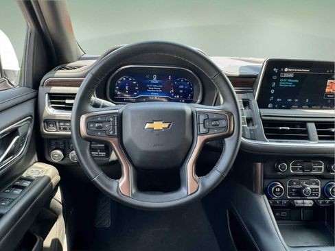 Used 2024 Chevrolet Tahoe High Country AWD/4WD image 17