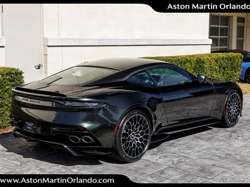 Used 2023 Aston Martin DBS Coupe image 25