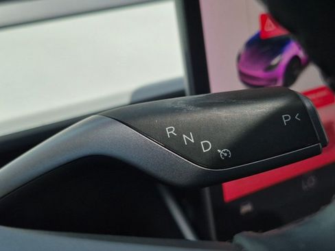 Used 2019 Tesla Model 3 Standard Range RWD image 9