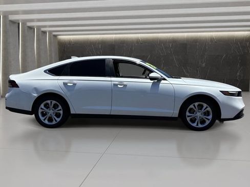 Used 2024 Honda Accord LX image 7