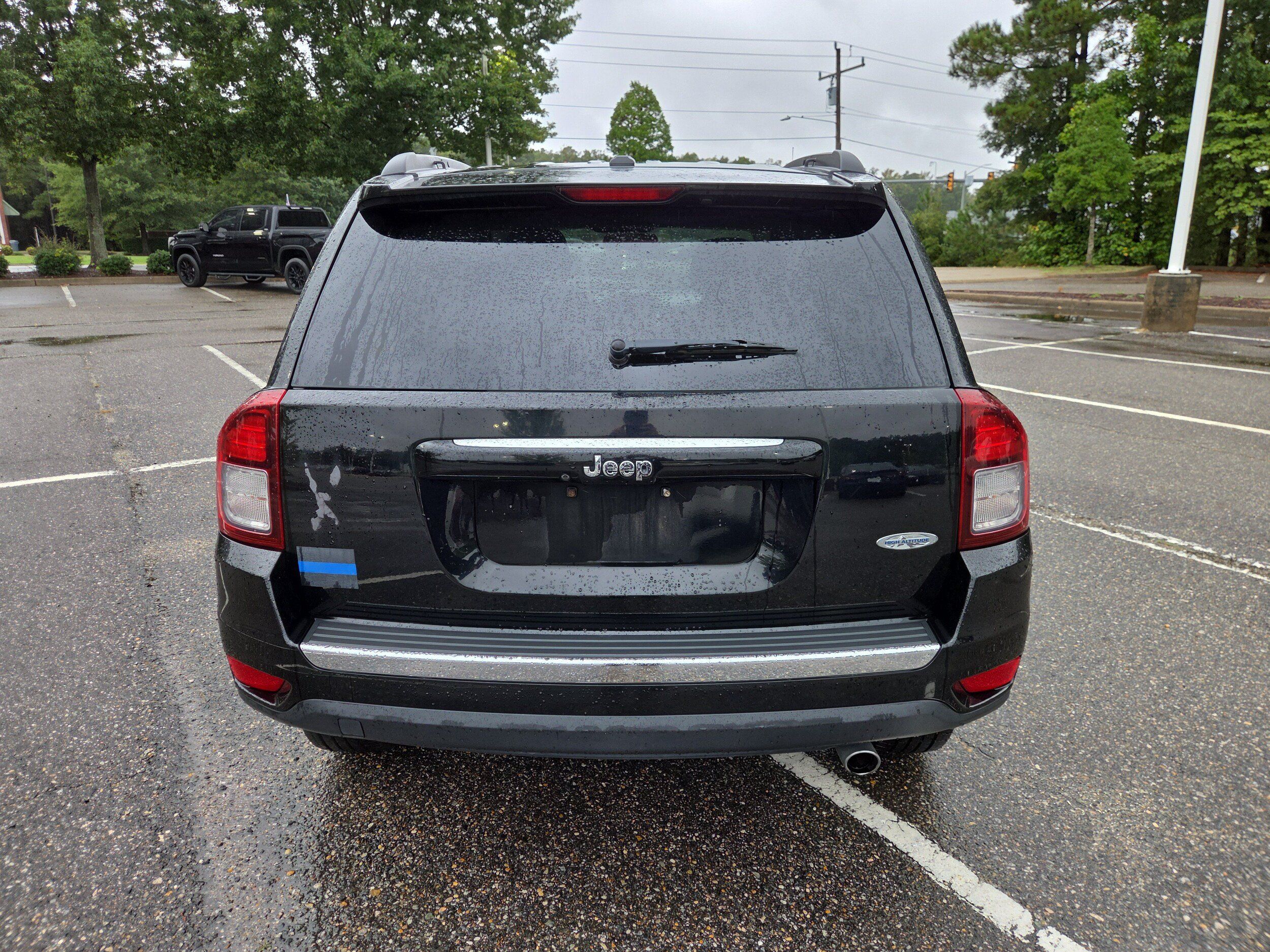 Used 2017 Jeep Compass High Altitude FWD image 4