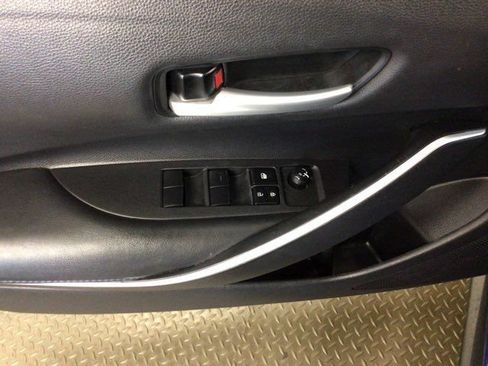 Used 2021 Toyota Corolla SE FWD image 25