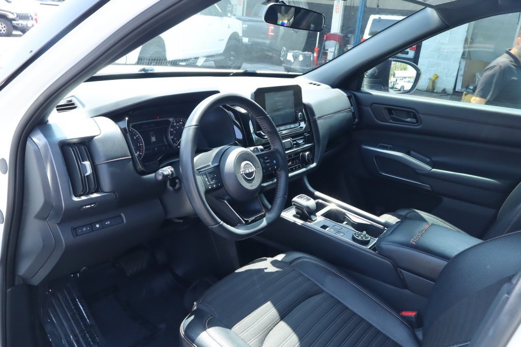 Used 2024 Nissan Pathfinder Rock Creek AWD/4WD image 18