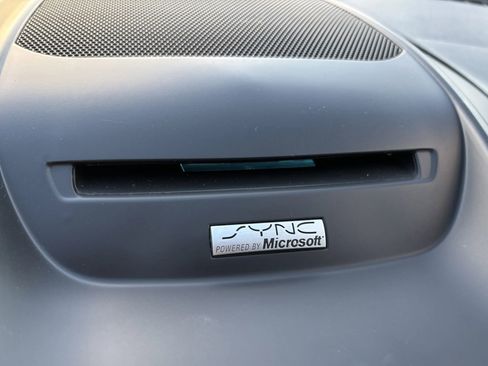 Used 2013 Ford Escape Titanium w/ Parking Technology Pkg image 21