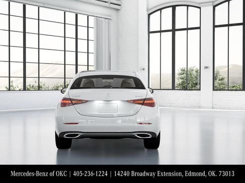 Used 2025 Mercedes-Benz C 300 4MATIC Sedan image 25