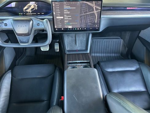 Used 2023 Tesla Model X Standard Range image 12